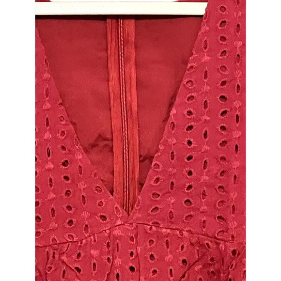 Women’s  Mini Red Dress with Built in Shorts Underneath Eyelet lace Size Large - Picture 4 of 6